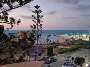 شقة للبيع مفروشه بقرية اللوتس الساحل الشمالى