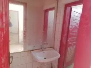 المحل فى مارينا العلمين،