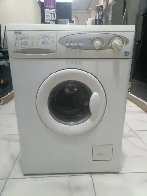 غسالة ايديال زانوسي  6 كيلو تحميل امامي  10 برامج للغسيل  مستعملة بحالة كويسة  بضمان 6 شهور من المعرض مكتوب ف الفاتورة  السعر 6400 غسالة ايديال زانوسي  6 كيلو تحميل امامي  10 برامج للغسيل  مستعملة بحالة كويسة  بضمان 6 شهور من المعرض مكتوب ف الفاتورة  السعر 6400