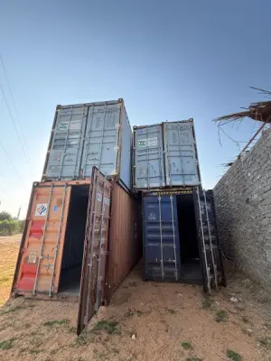 نوفر حاويات عالية الجودة بتصميمات عصرية وتنفيذ احترافي تناسب جميع الاستخدامات،