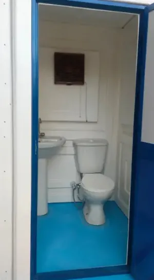 مصنع حمامات متنقلة - الابداع للفيبر جلاس