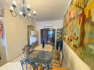 فيلا مميزة  للبيع في مارينا 6 بحمام سباحة خاص مساحة 450 متر