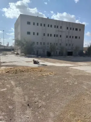 للايجار مصنع مميز منطقة الالف مصنع