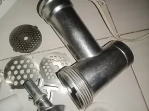 ملحقات مفرمة لحم وحشو ممبار